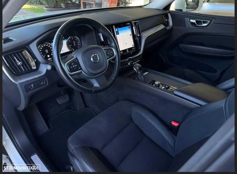 Volvo XC 60 2.0 D4 Momentum Geartronic - 5