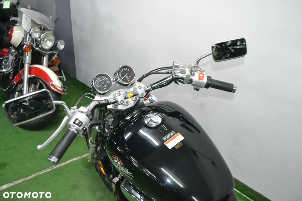 Honda VF - 11