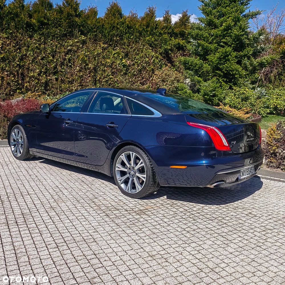 Jaguar XJ 3.0 D V6 Premium Luxury - 28