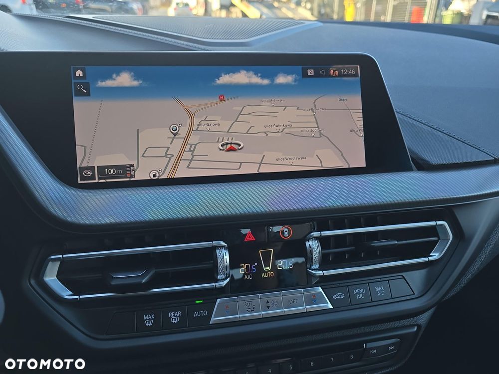 BMW Seria 2 216d - 19