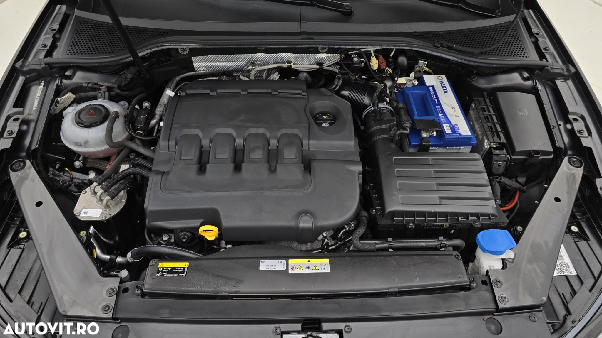 Volkswagen Passat 2.0 TDI DSG Highline - 24