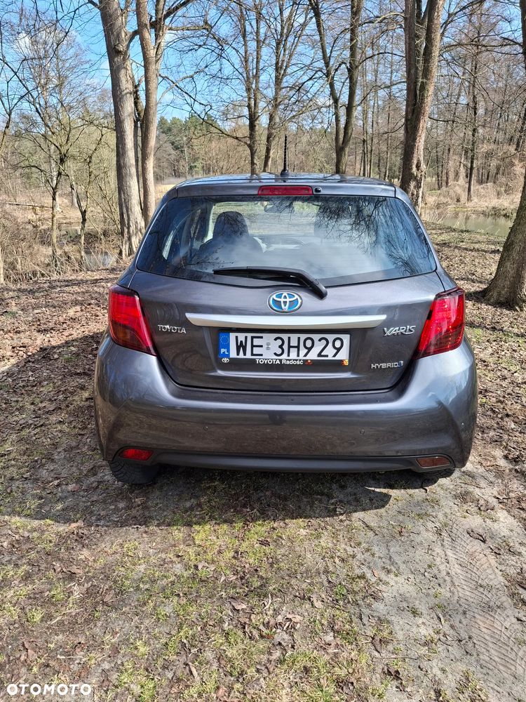 Toyota Yaris Hybrid 100 Dynamic EU6 - 5
