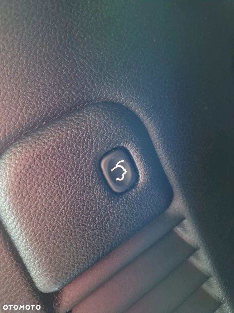 Jeep Grand Cherokee - 25