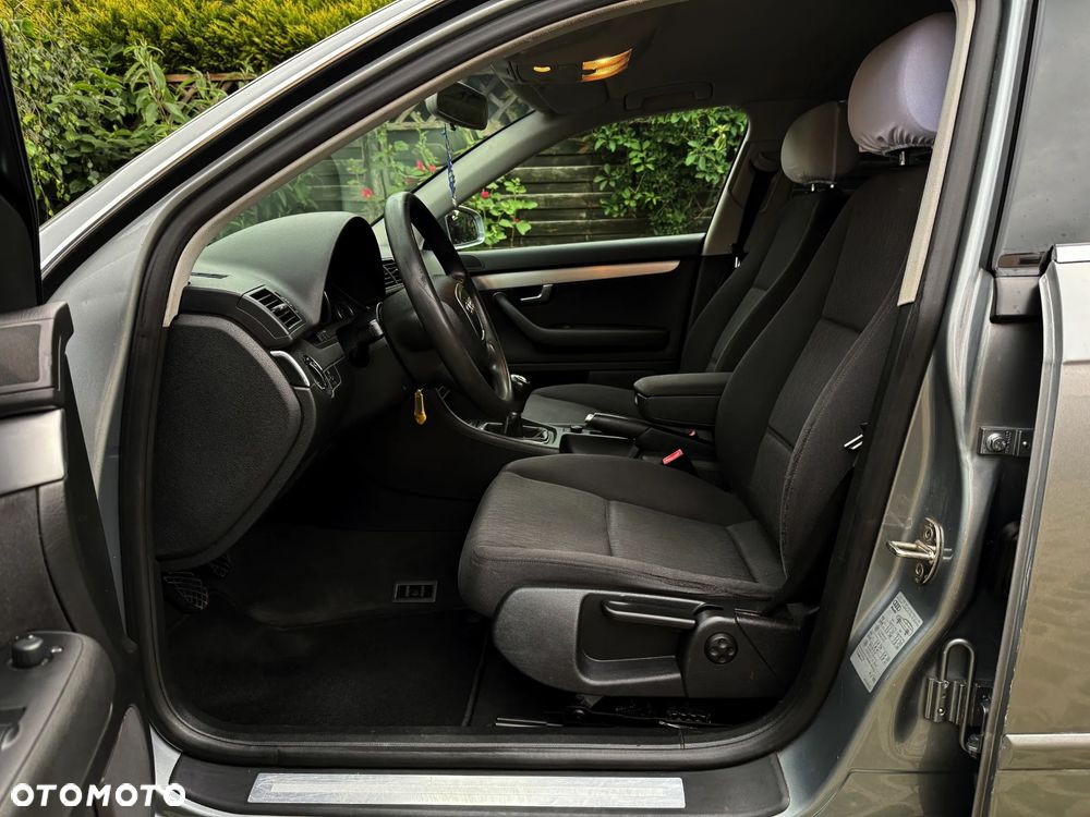 Audi A4 Avant 2.0 TDI - 14