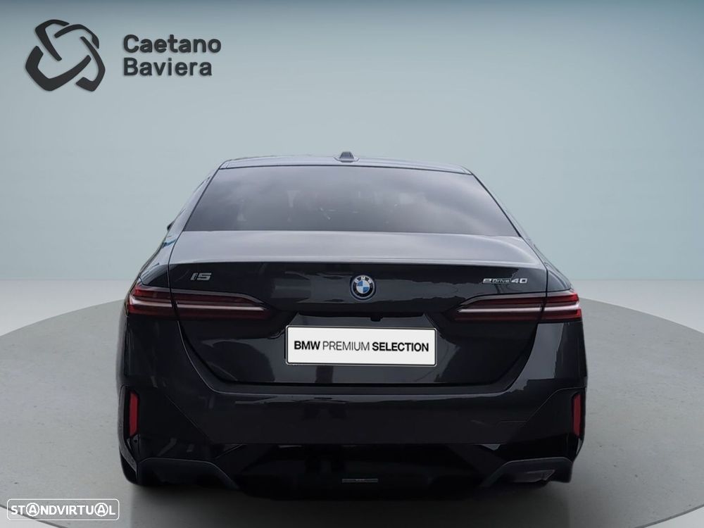 BMW i5 eDrive40 Pack Desportivo M - 7