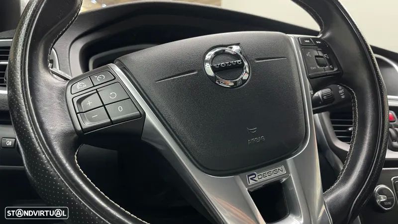 Volvo V40 2.0 D2 R-Design - 16