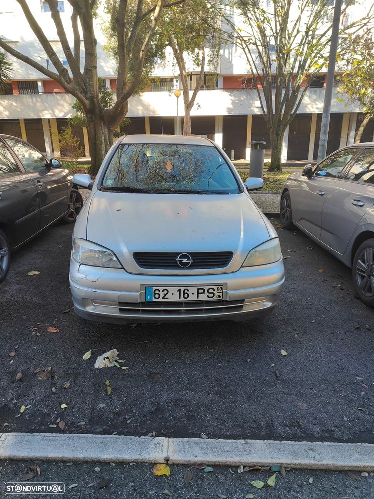Opel Astra 1.2 Selection - 1