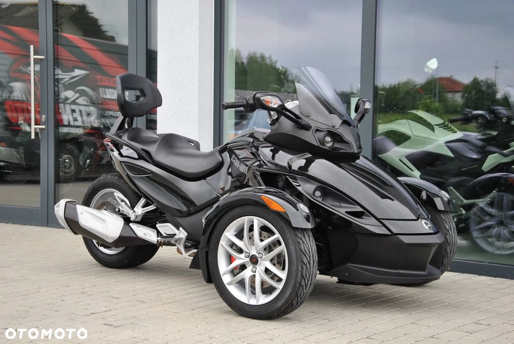 Can-Am Spyder - 5