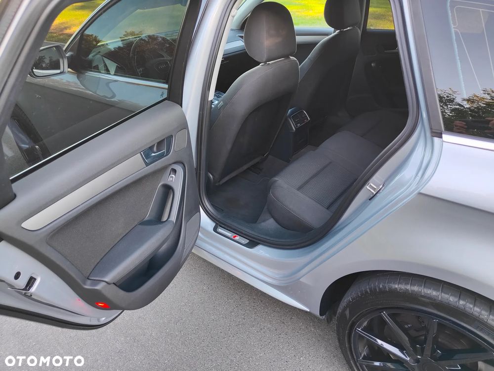 Audi A4 Avant - 14