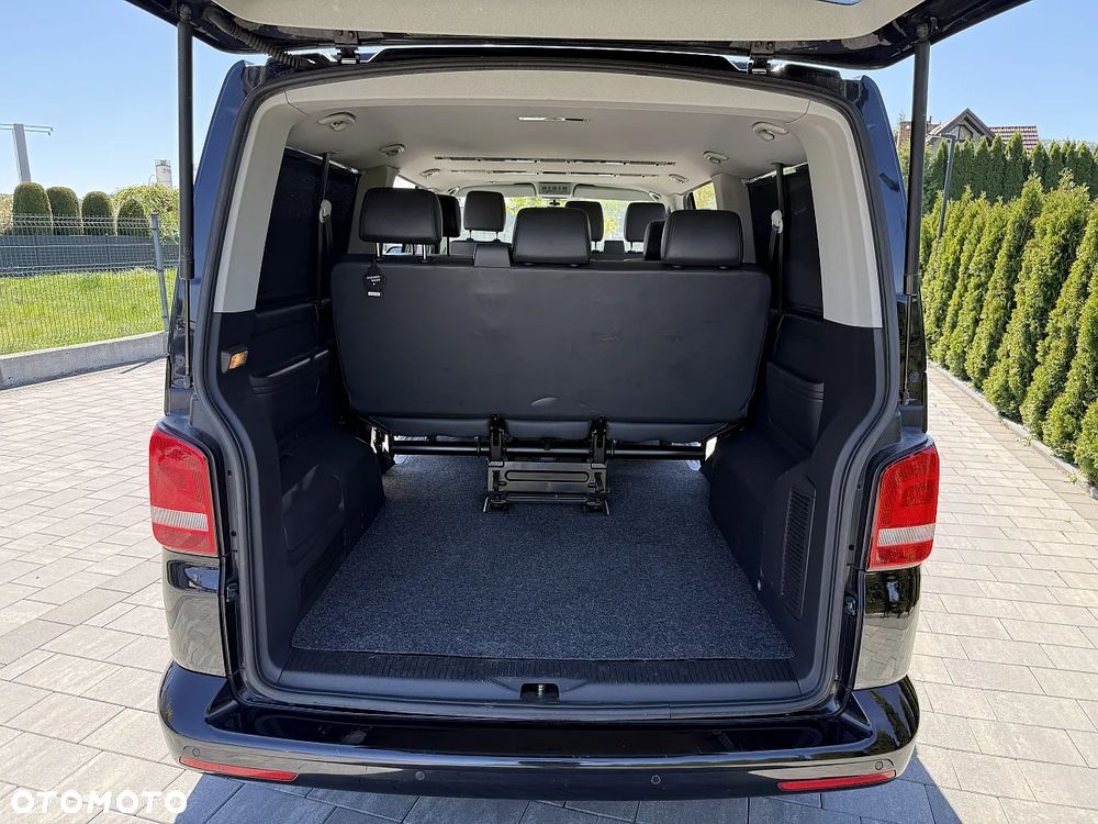 Volkswagen Caravelle - 11