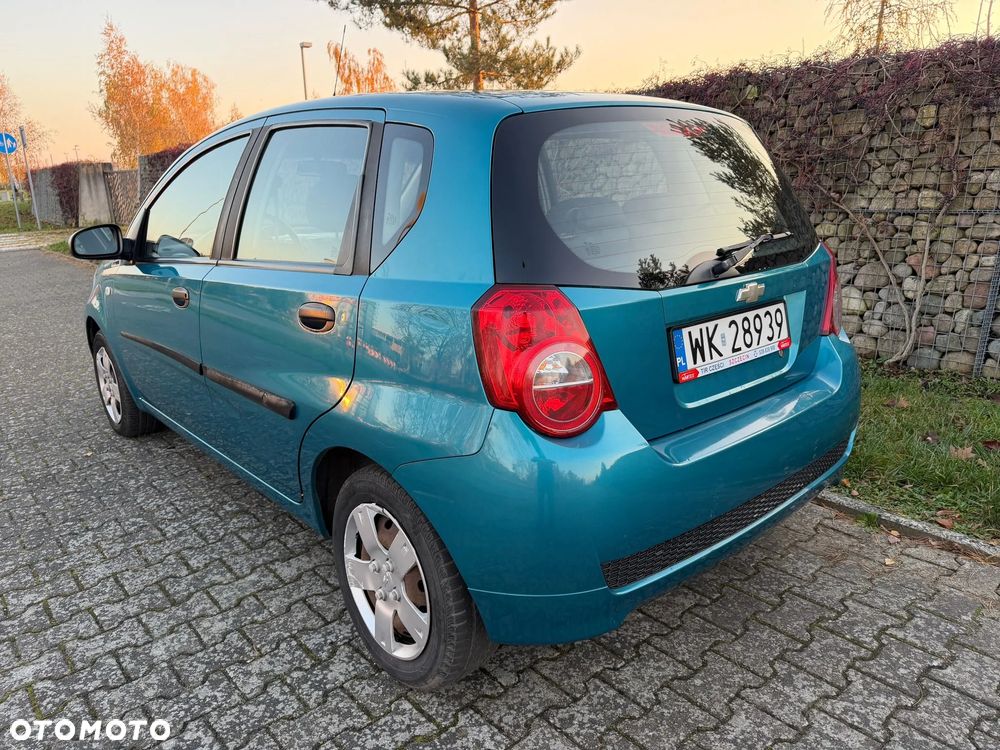 Chevrolet Aveo 1.2 16V Base - 12