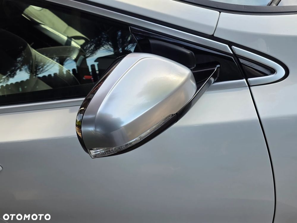 Volvo V40 D2 R Design - 14