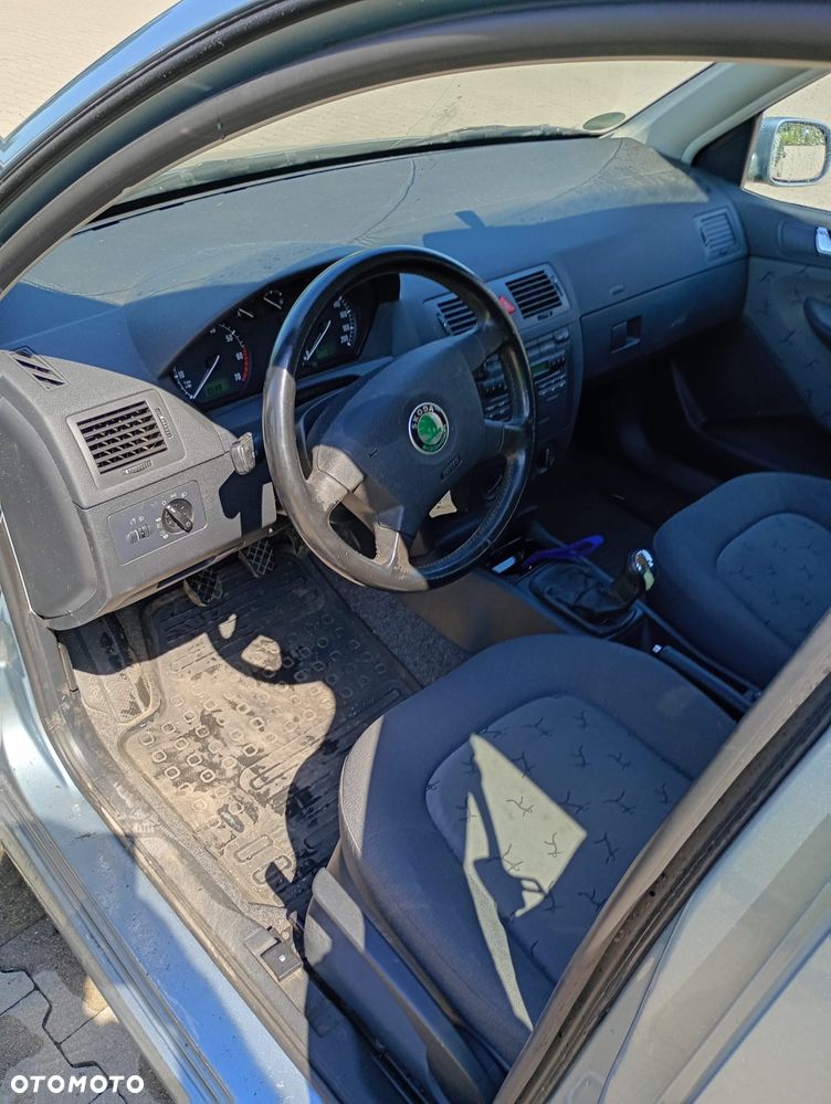 Skoda Fabia - 6