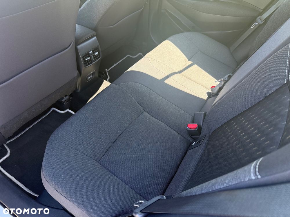 Toyota Corolla 1.8 Hybrid Comfort - 12
