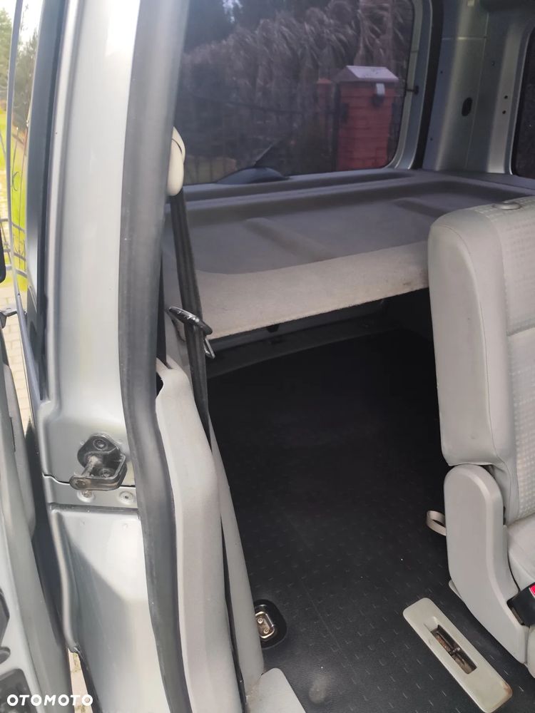 Volkswagen Caddy Life - 11