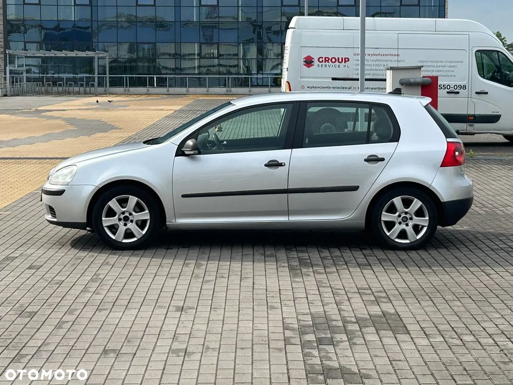 Volkswagen Golf 1.9 TDI DSG Trendline - 4