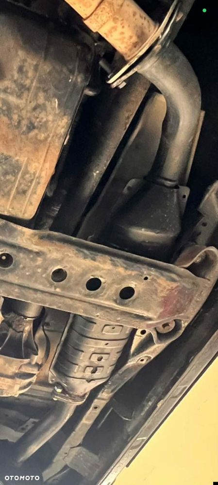 Mitsubishi Pajero 3.2 DI-D Automatik Dakar - 24