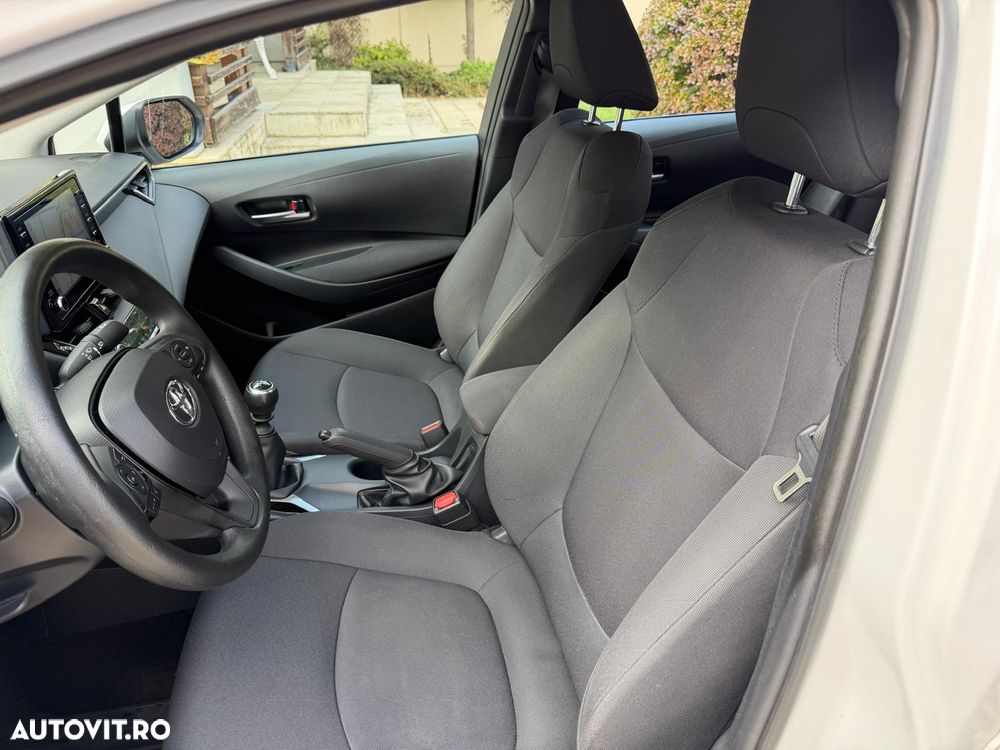 Toyota Corolla - 11