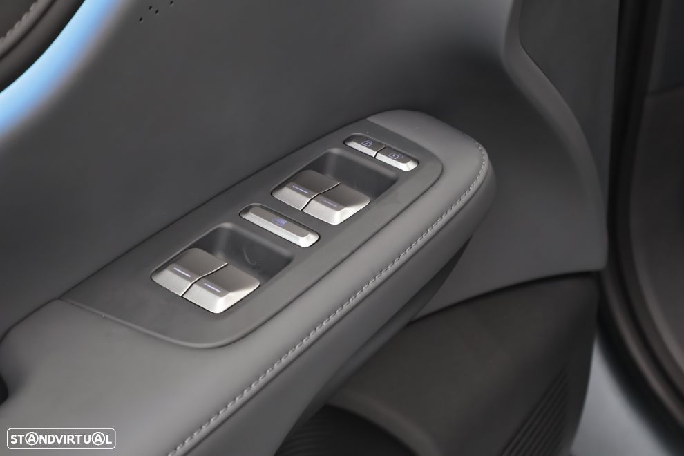 Xpeng G6 87.5 kWh AWD Performance + Gancho de Reboque - 22