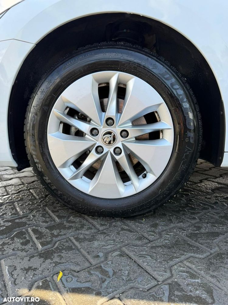 Skoda Octavia 2.0 TDI DSG Ambition - 9