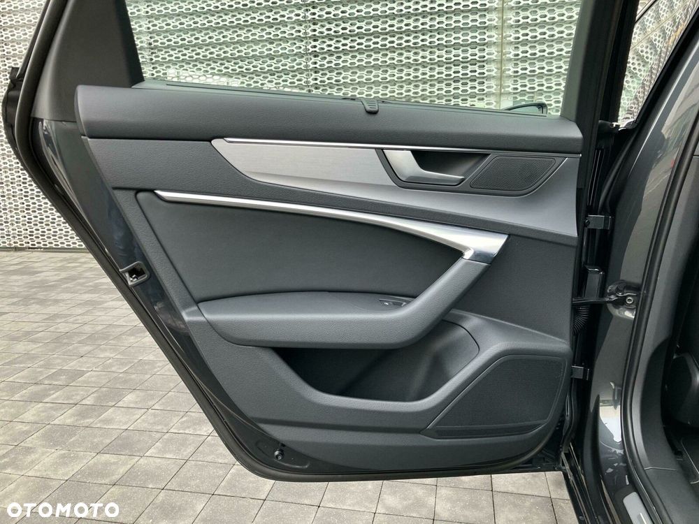 Audi A6 Avant - 32