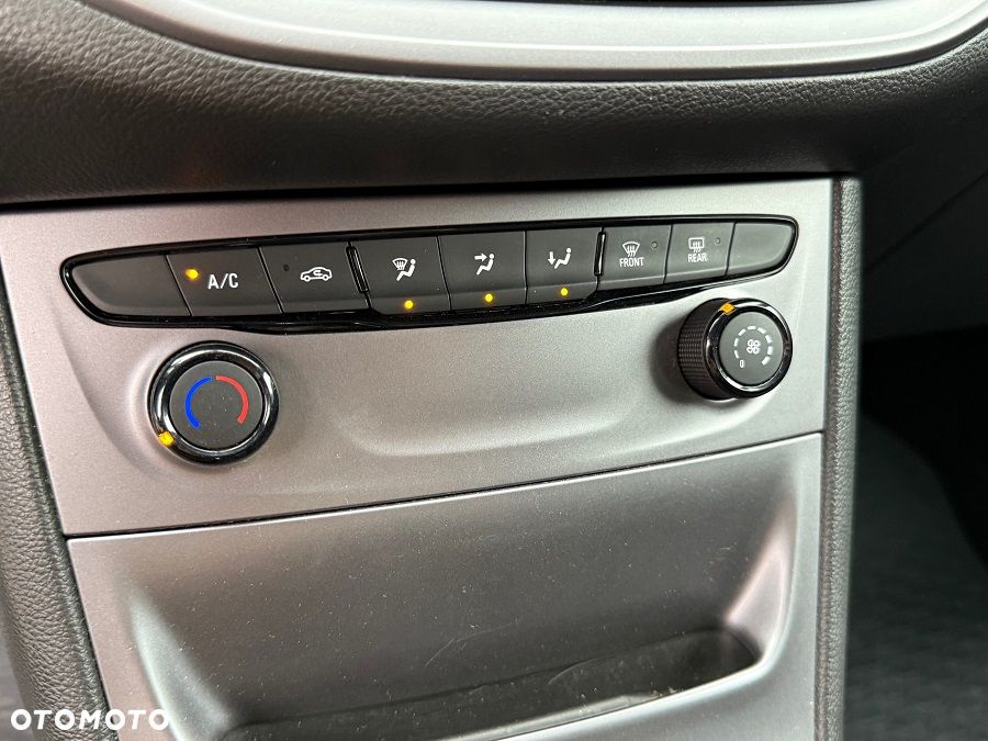 Opel Astra 1.4 Selection - 21