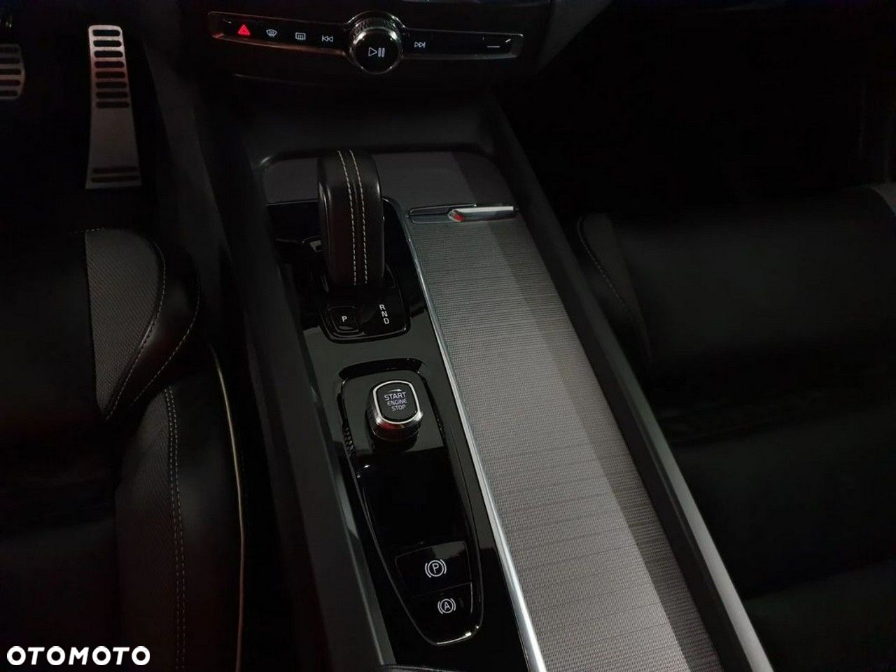 Volvo XC 60 B4 D AWD Geartronic RDesign - 30