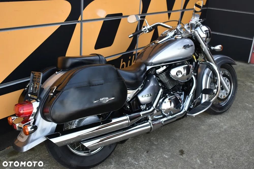 Suzuki VL 800 Volusia - Boulevard C50 - 4