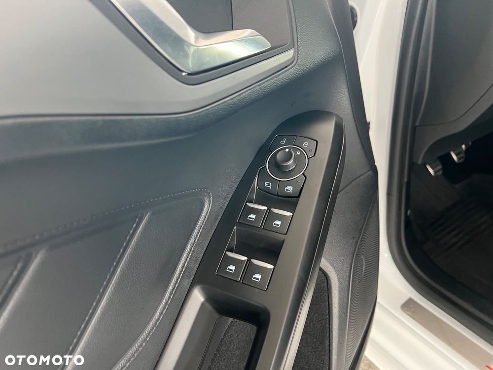 Ford Focus 1.0 EcoBoost mHEV ST-Line - 22