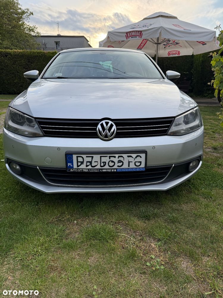 Volkswagen Jetta 2.0 TDI Comfortline - 18