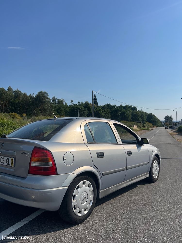 Opel Astra - 11