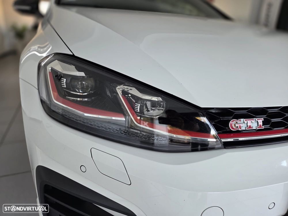VW Golf GTI 2.0 TSI OPF DSG Performance - 23