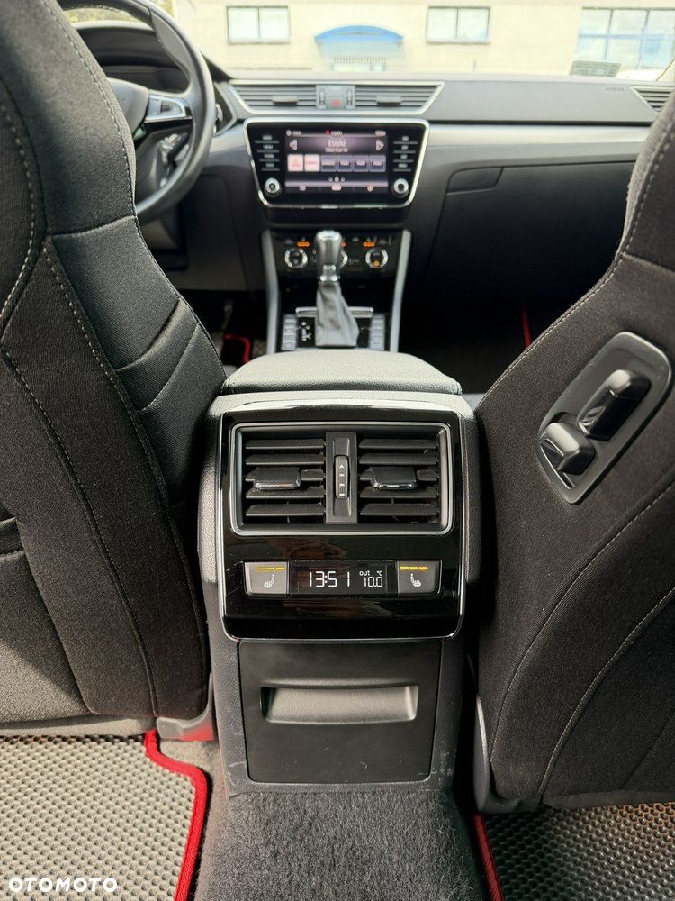 Skoda Superb 2.0 TDI 4x4 DSG L&K - 33