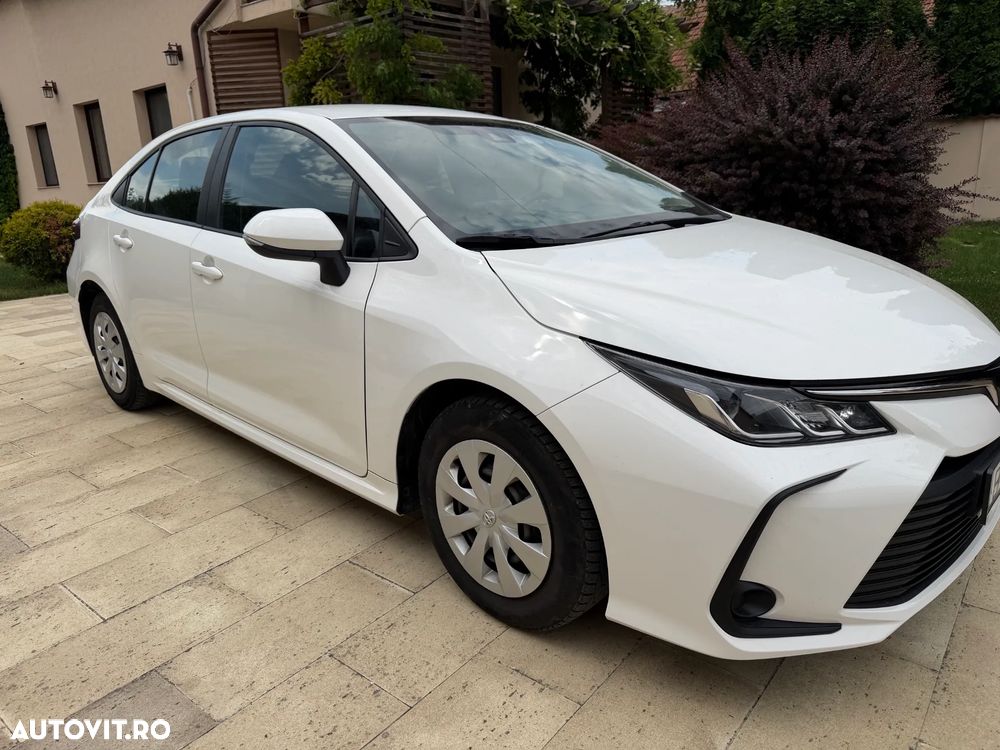 Toyota Corolla - 1