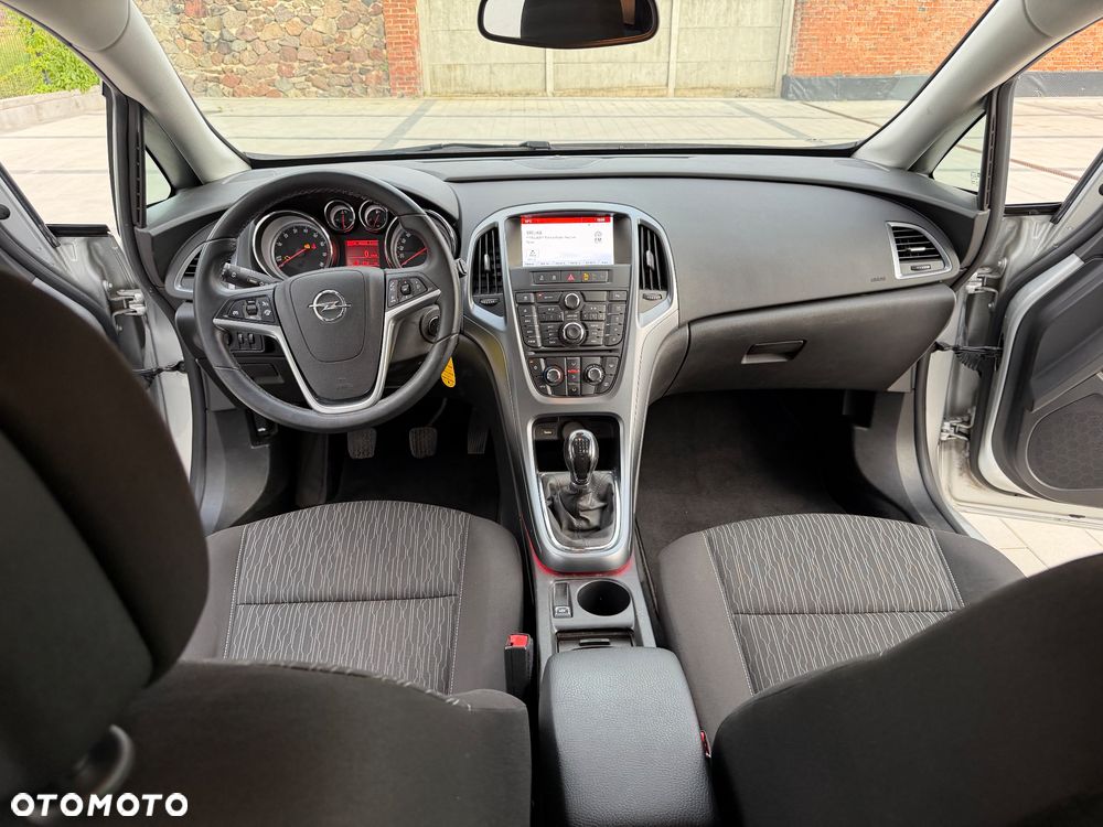 Opel Astra 1.4 T Sport - 23