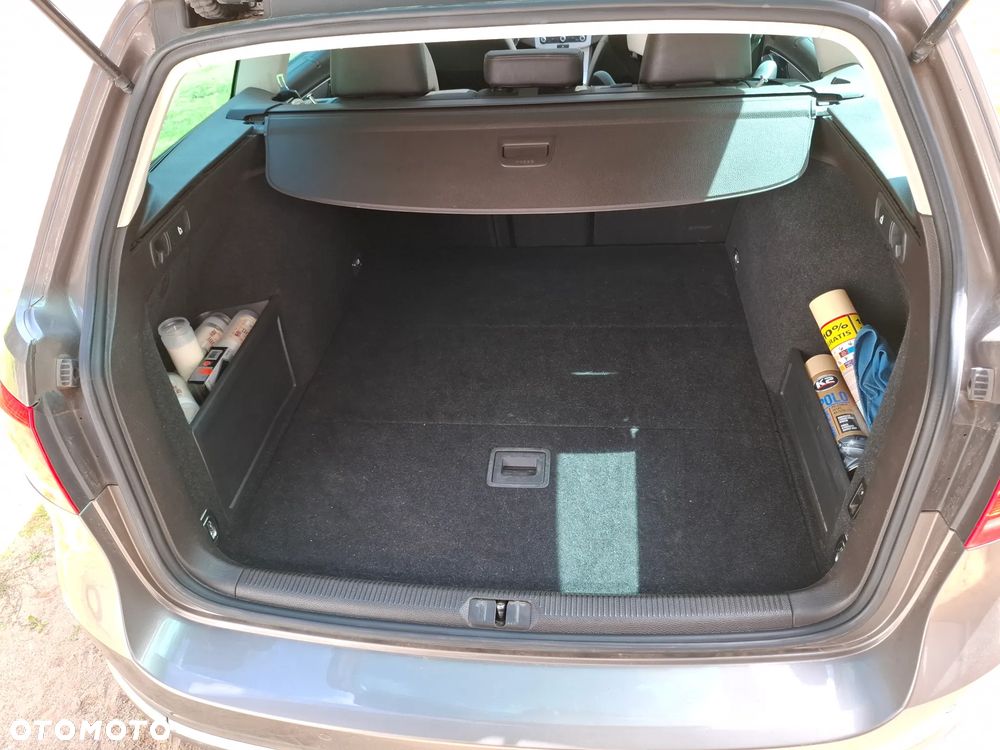 Volkswagen Passat - 8