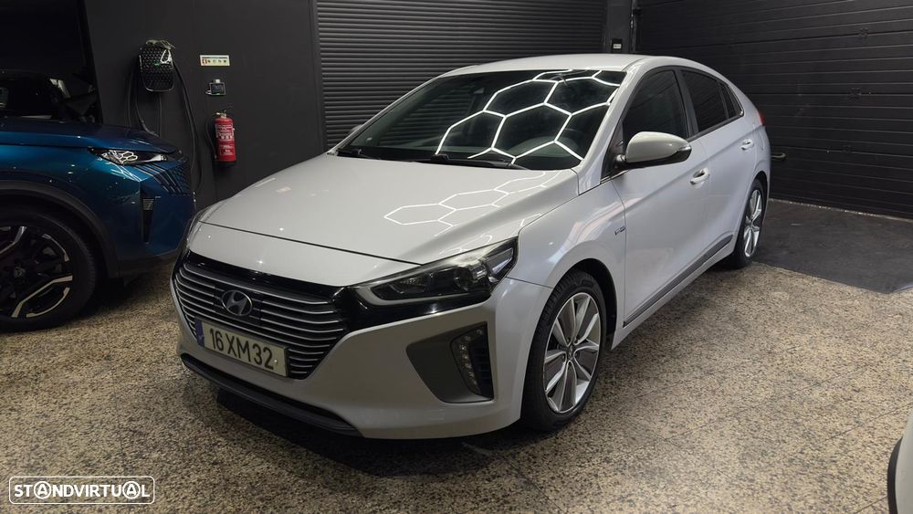 Hyundai Ioniq 1.6 GDI HEV Hybrid Tech - 9