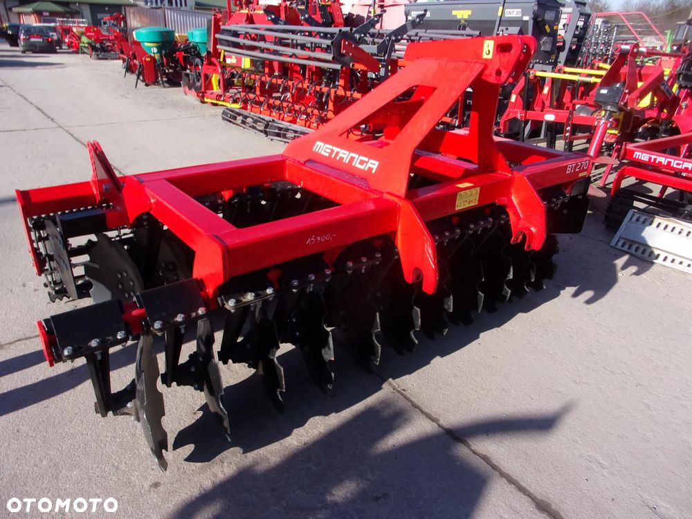 Akpil Brona Talerzowa Ciężka Hydraulicznie Składana BTCH 40 Euro-Masz, Brona talerzowa kompaktowa BT250, BT270, BT300 Metanga, Bomet, Euro-Masz; Brona talerzowa mini-simply BT160, BT180, BT200, BT220 Metanga, Euro-Masz, Brona talerzowa 2-walcowa typu "V", 4-walcowa typu "X" Bomet, Akpil - 18