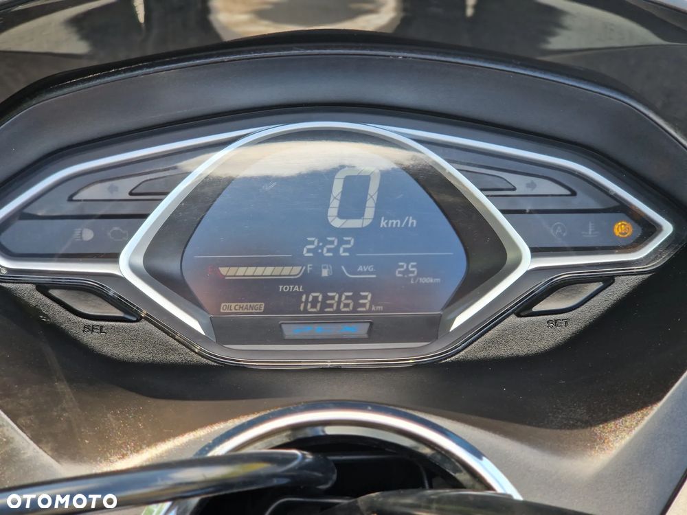 Honda PCX - 9
