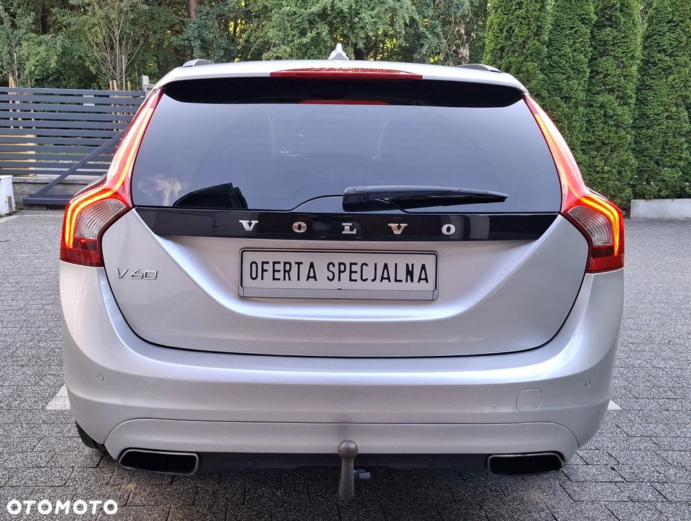 Volvo V60 T5 Drive-E Dynamic Edition (Momentum) - 6