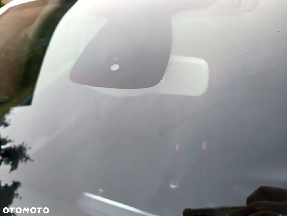 Renault Clio 1.2 16V Limited EU6 - 24