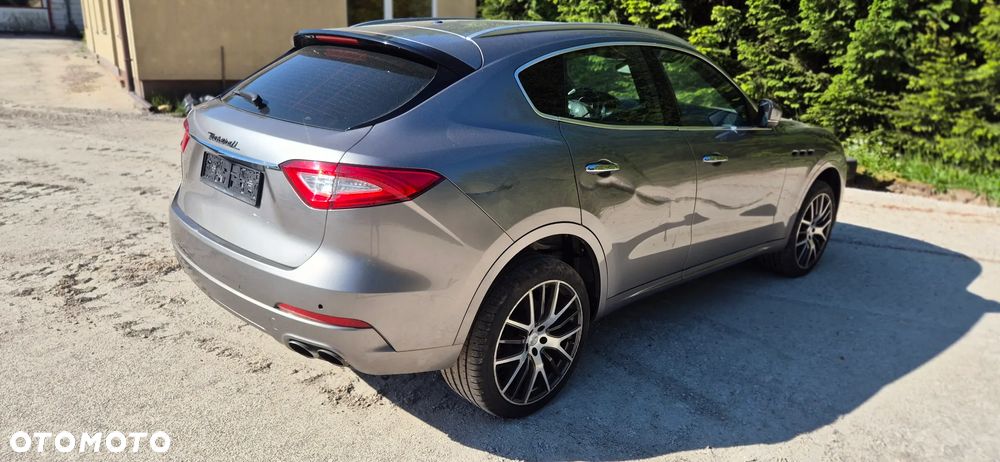 Maserati Levante - 15