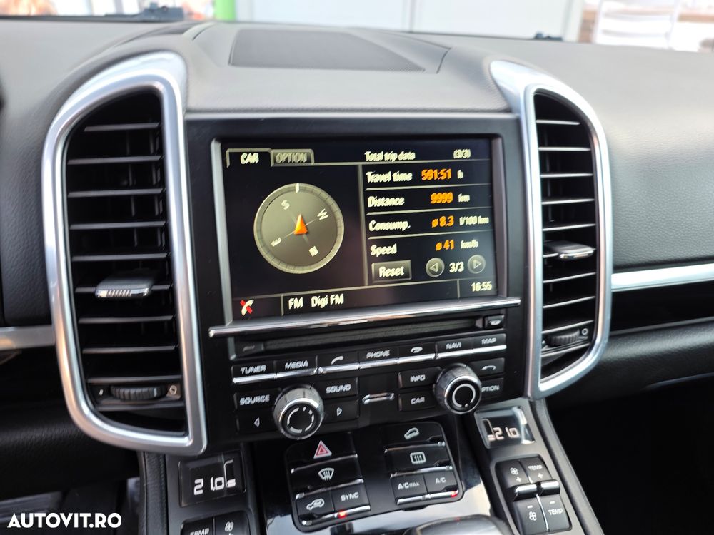 Porsche Cayenne 3.0 L - 17