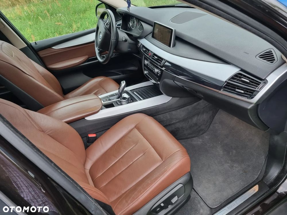 BMW X5 xDrive35i - 27