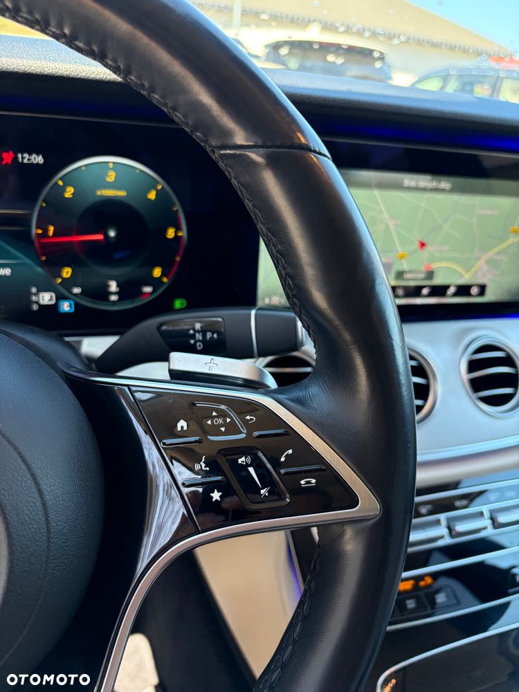 Mercedes-Benz Klasa E 220 d 9G-TRONIC - 19