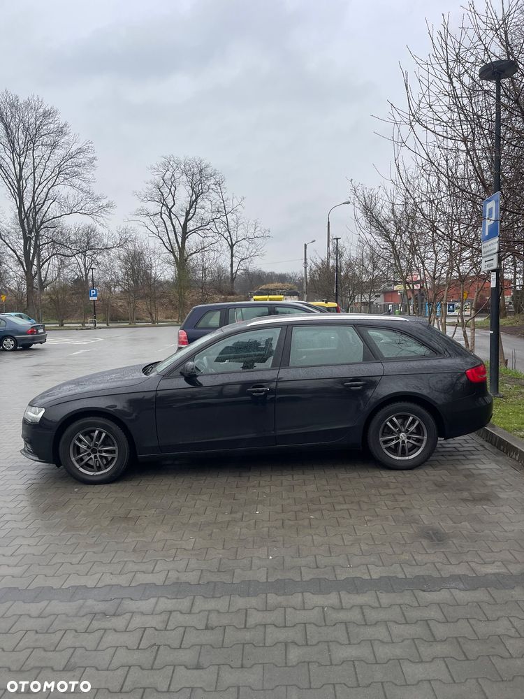 Audi A4 Avant 2.0 TDI DPF Ambiente - 4