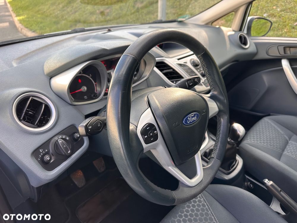 Ford Fiesta 1.25 Titanium - 20