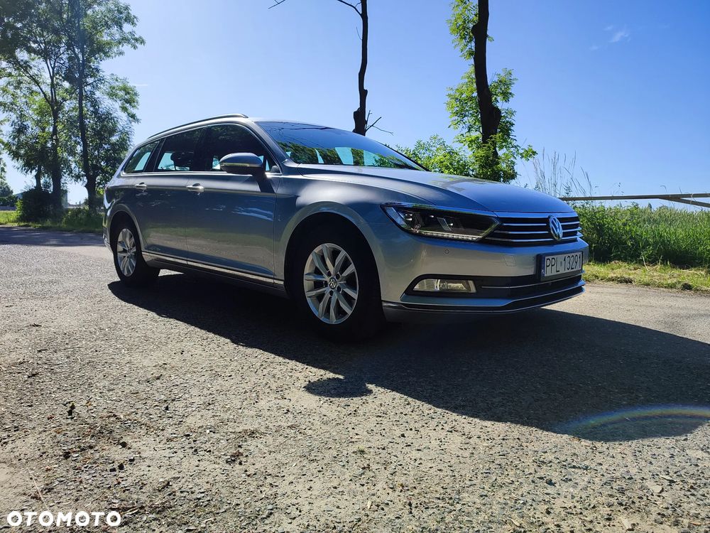 Volkswagen Passat 2.0 TDI SCR DSG Comfortline - 1