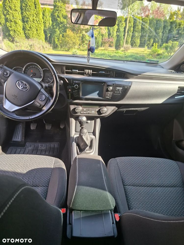 Toyota Corolla - 4