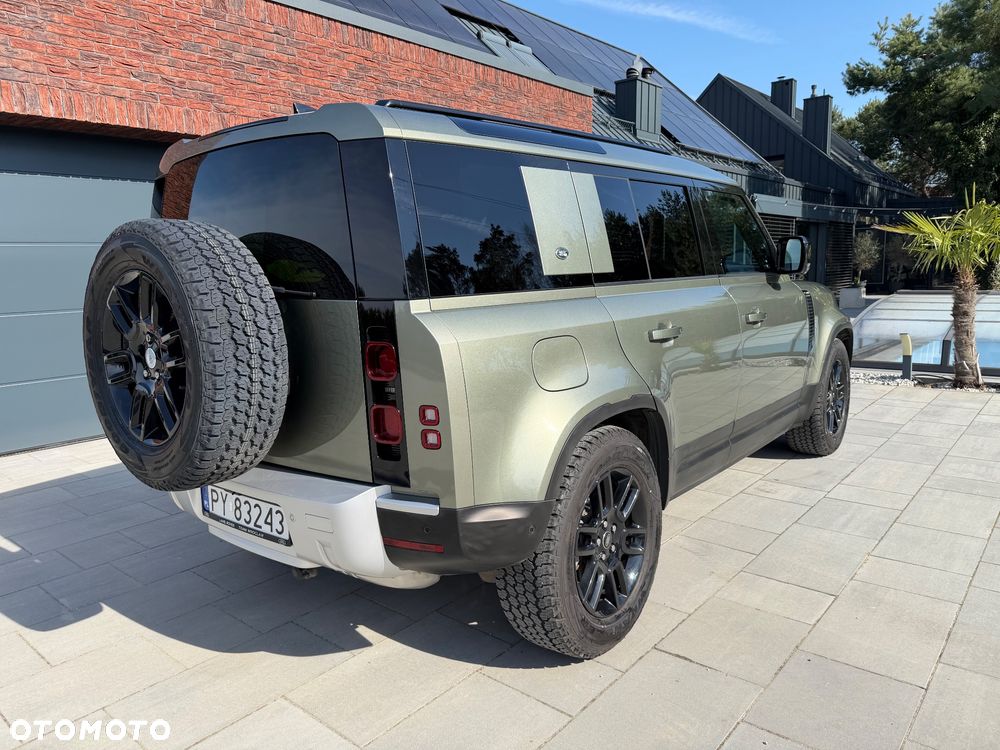 Land Rover Defender - 2